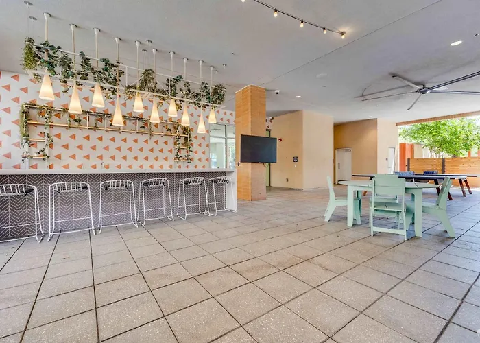 Boulevard Modern 1br Asu Pool Gym 10 *